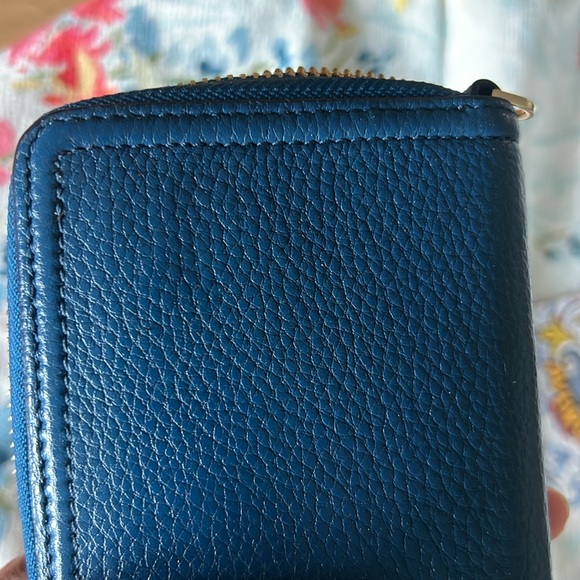 Tory Burch Blue Leather Zipper Wallet - Picture 9 of 11